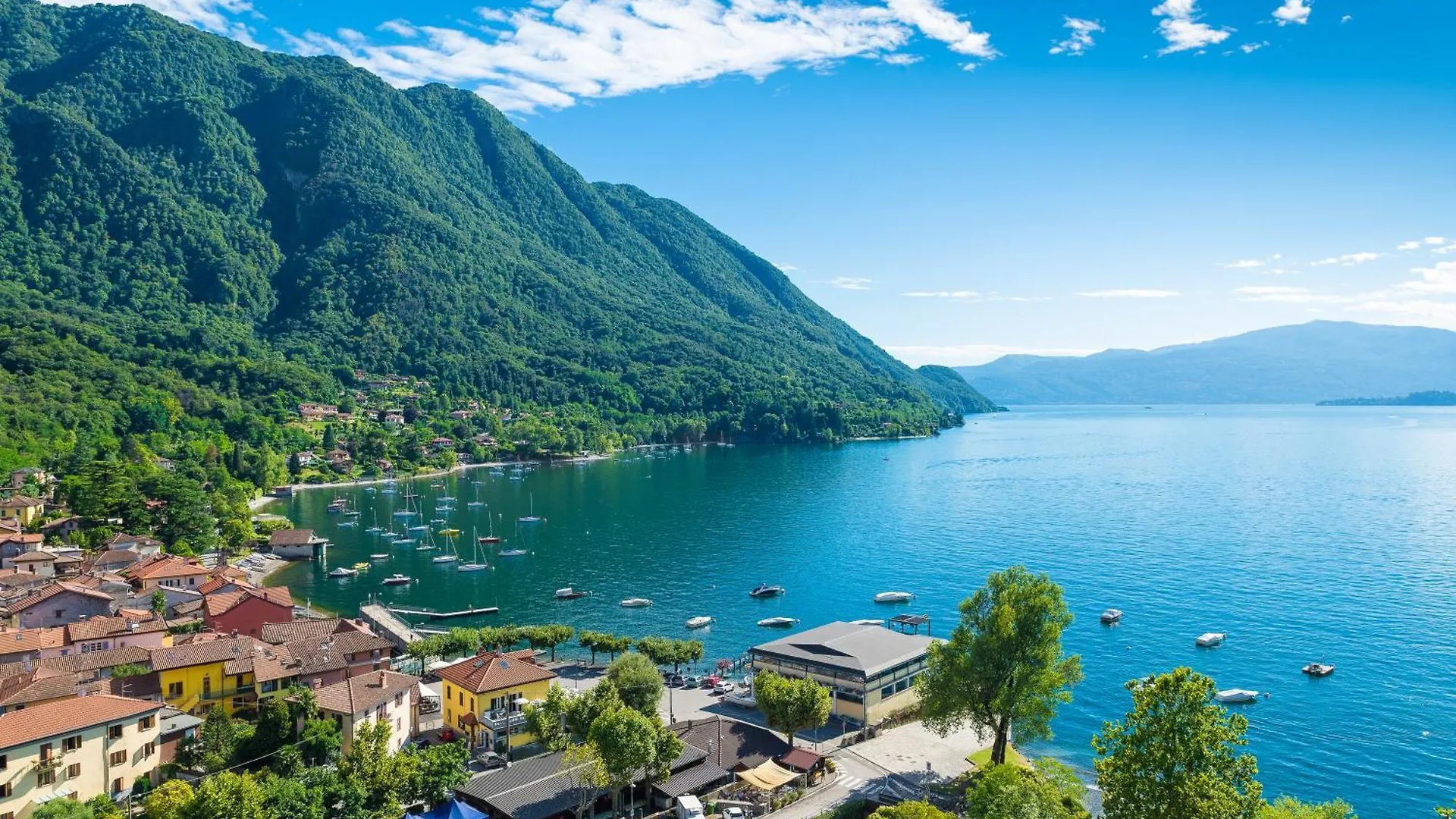 Villa Il Vigneto Sul Lago Vineyard Lake View - Happy Rentals Castelveccana